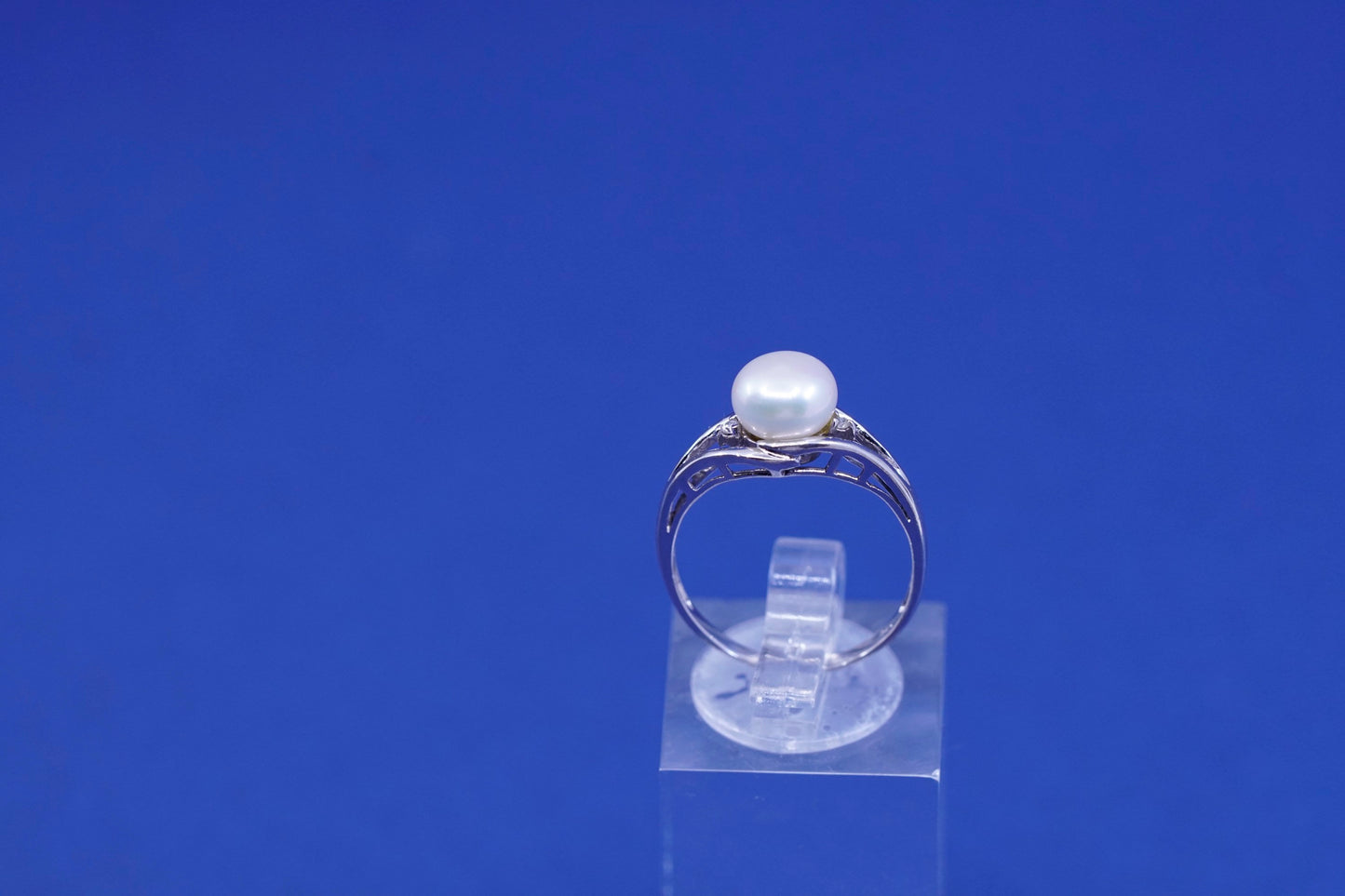 Size 7.25, vintage sterling 925 silver statement ring with pearl and diamond