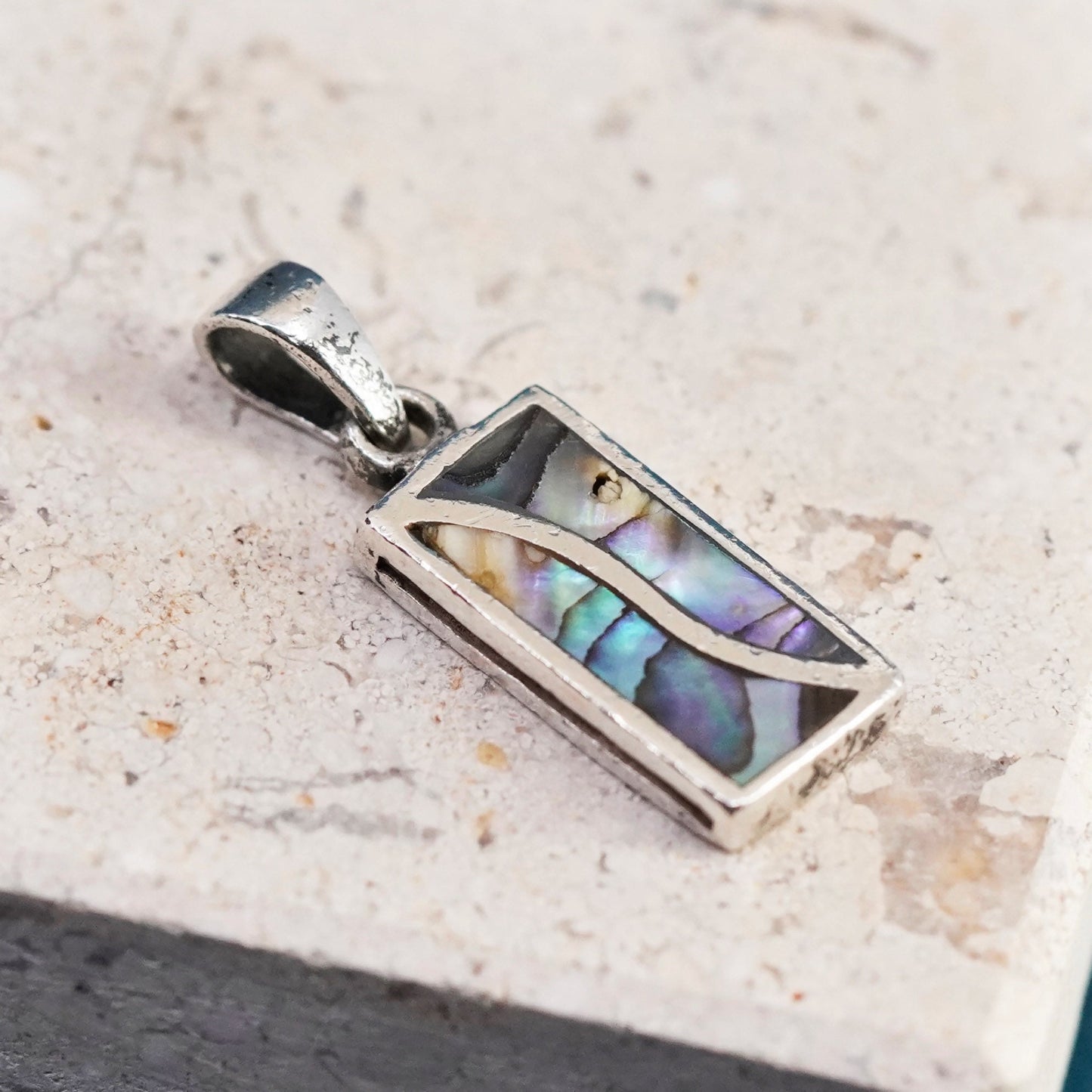Vintage Sterling 925 silver handmade rectangular pendant with abalone