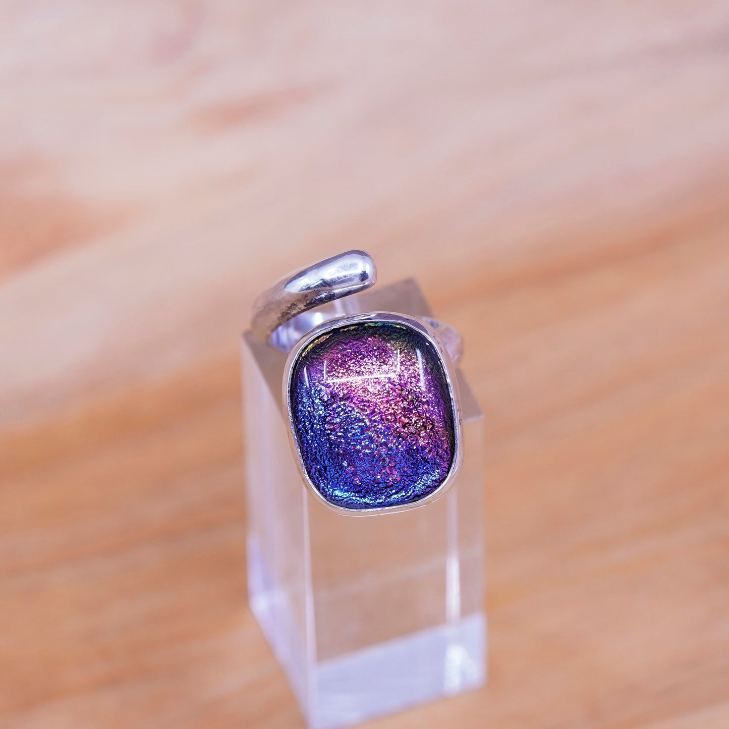 sz 4.75, designer Sterling silver ring, southwestern 925 with pink foiled glass