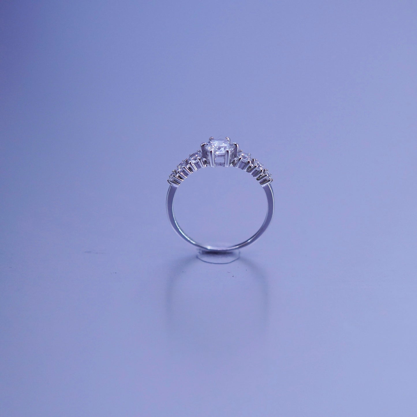 Size 8, vintage Sterling 925 silver handmade band ring with cluster Cz
