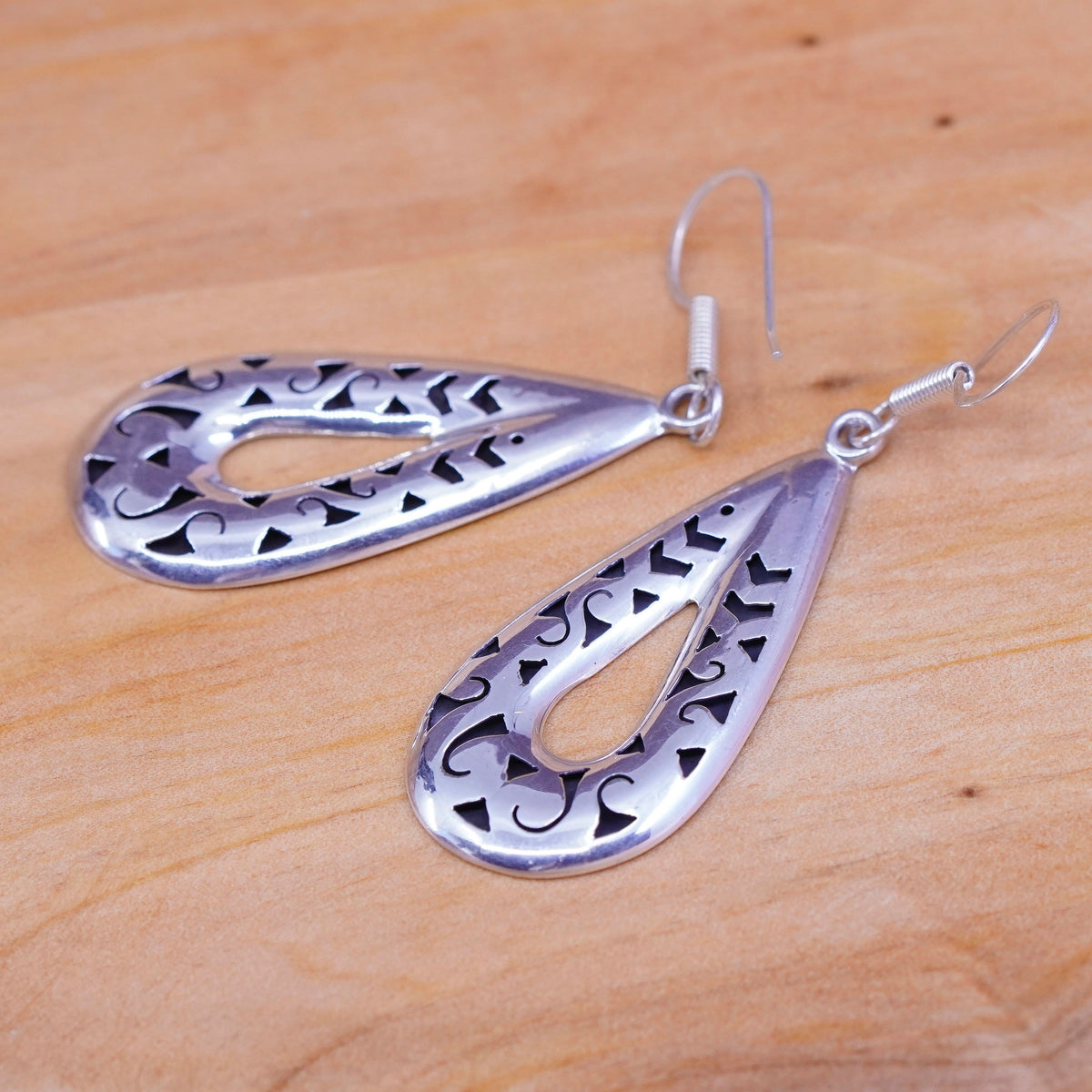 Vintage Sterling silver handmade earrings, 925 filigree teardrops