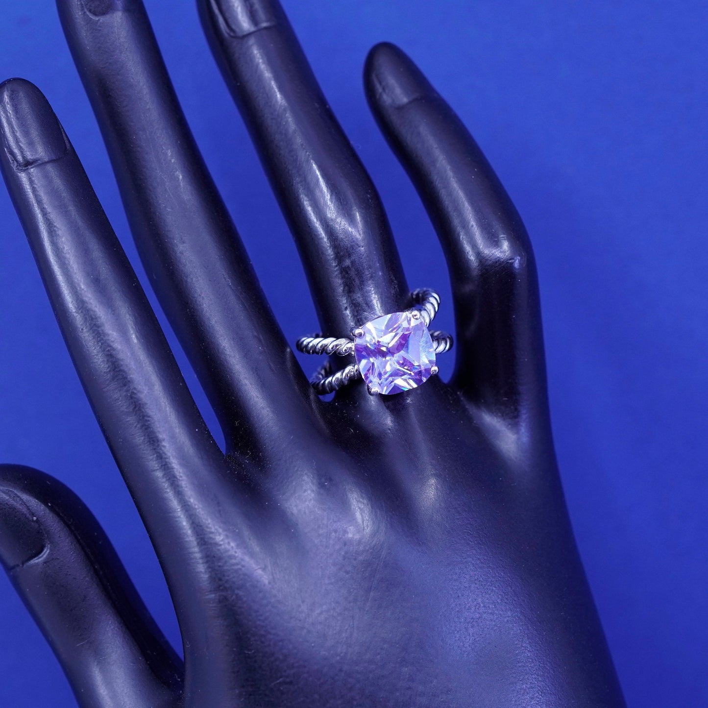 Size 7.5, vintage Sterling 925 silver handmade cable ring with amethyst ring