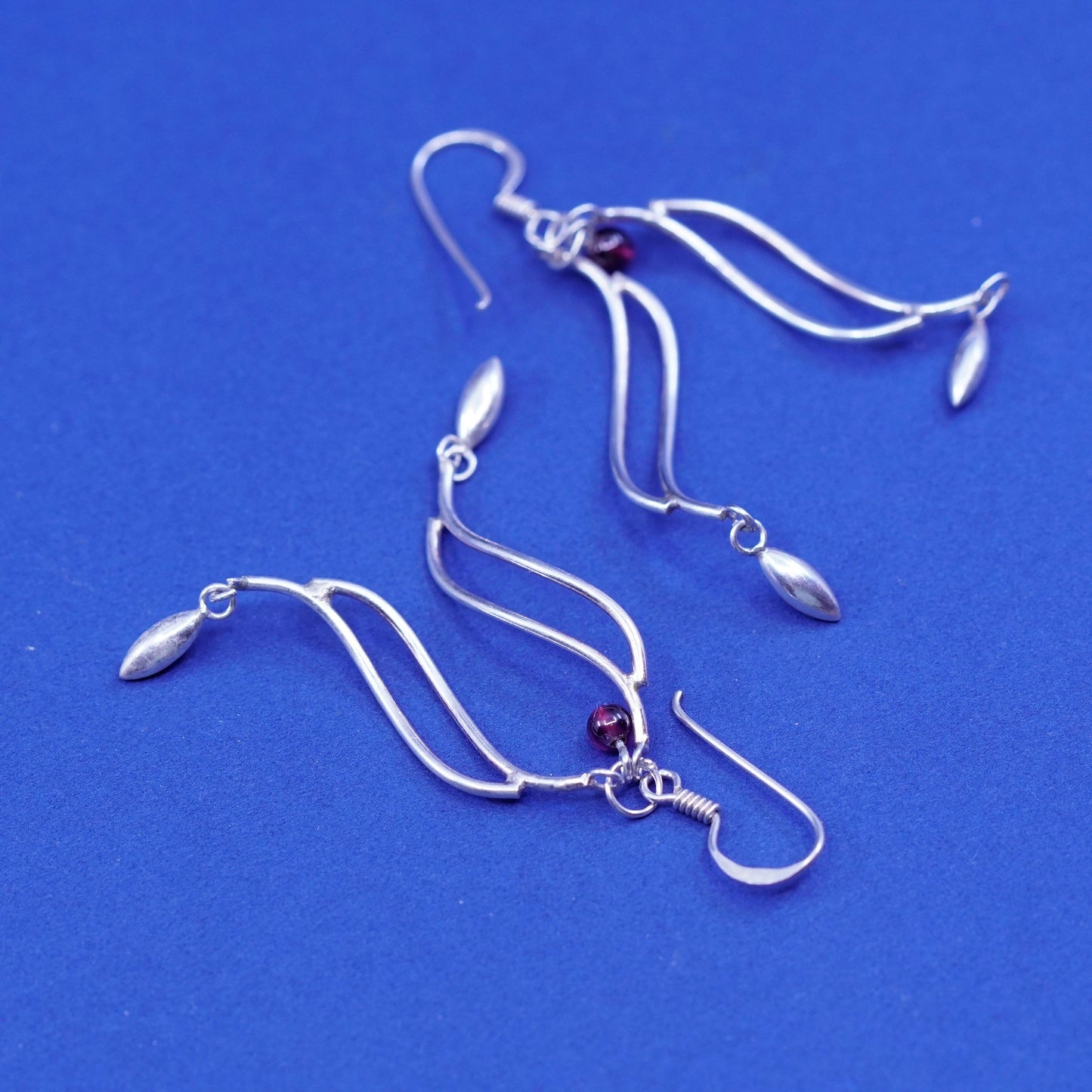 vtg sterling silver handmade earrings, 925 twisted hopps with garnet beads drop