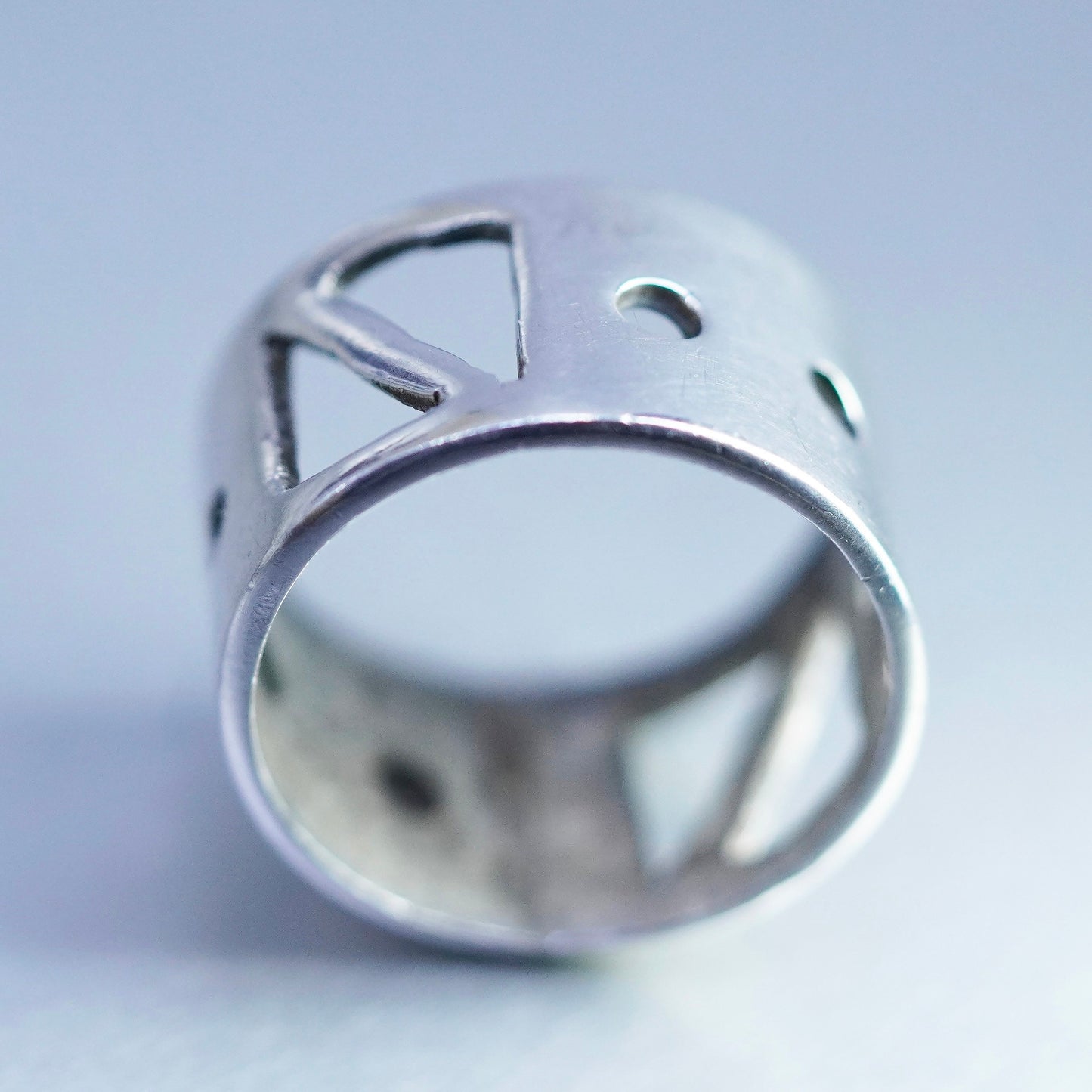 Size 5.5, vintage southwestern Sterling 925 silver handmade ring, wide band