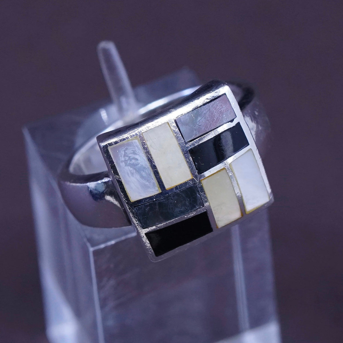 Size 7, vtg Sterling 925 silver handmade ring w/ obsidian N mother of pearl