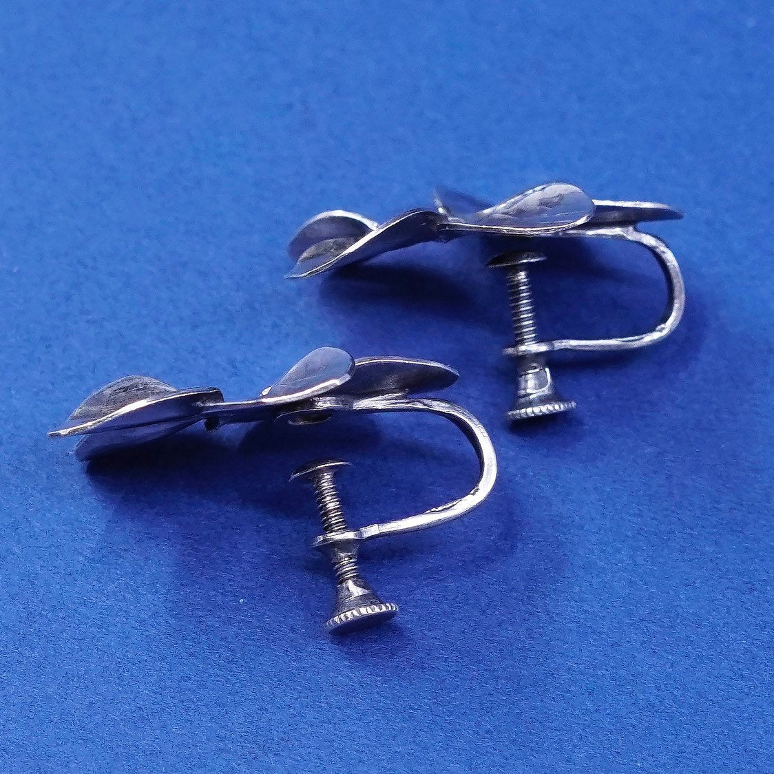 VTG NYE Sterling silver handmade earrings, 925 screw back flower