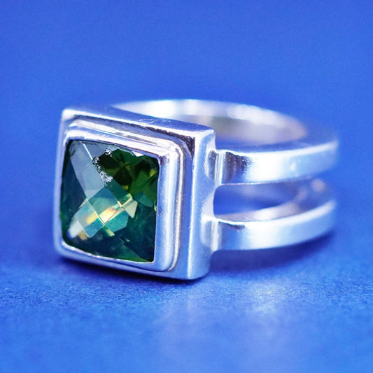 Size 7, vintage Sterling silver handmade ring, 925 stackable band with peridot