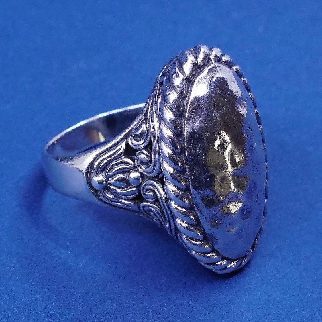 sz 7.75, Sterling silver handmade ring, mexico 925 Statement ring w/ hammered