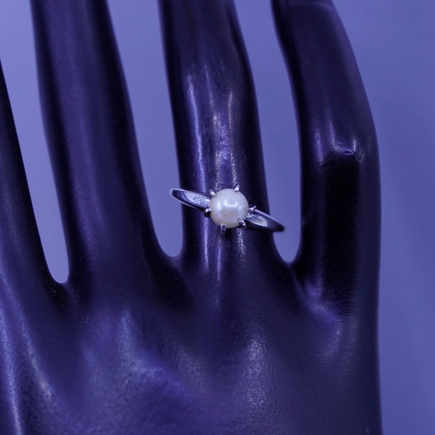 Size 6.5, vintage Sterling 925 silver handmade ring with pearl