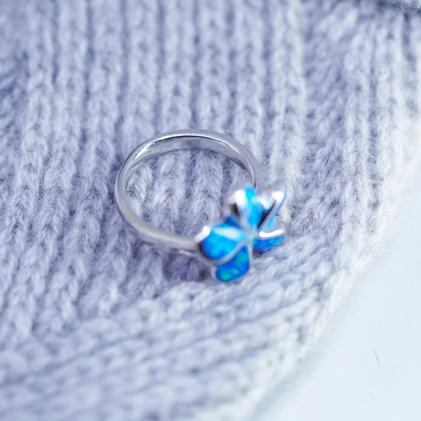 Size 6, vintage Sterling 925 silver handmade ring with plumeria opal