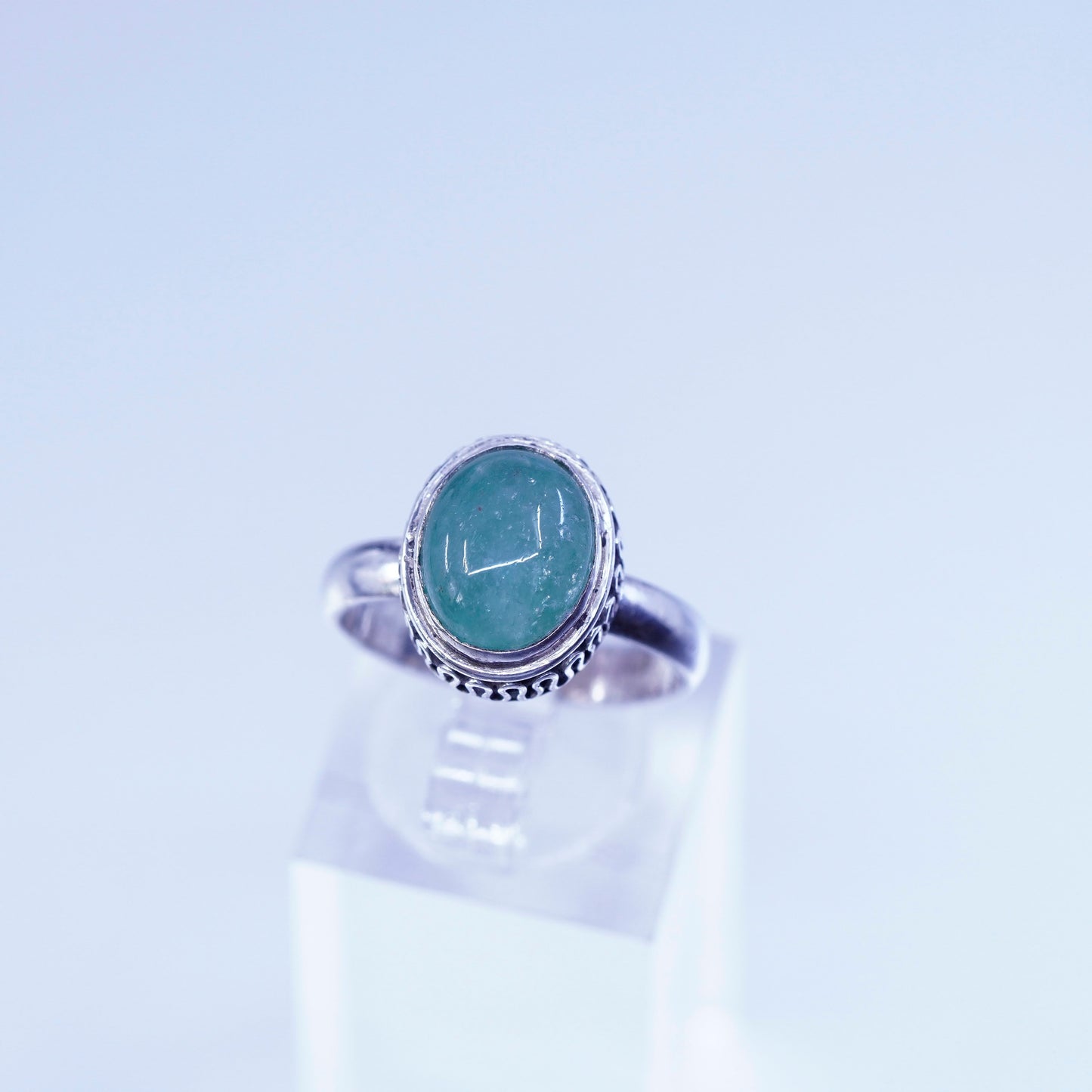 Size 5.5, vintage Sterling 925 silver handmade ring with jade and cable