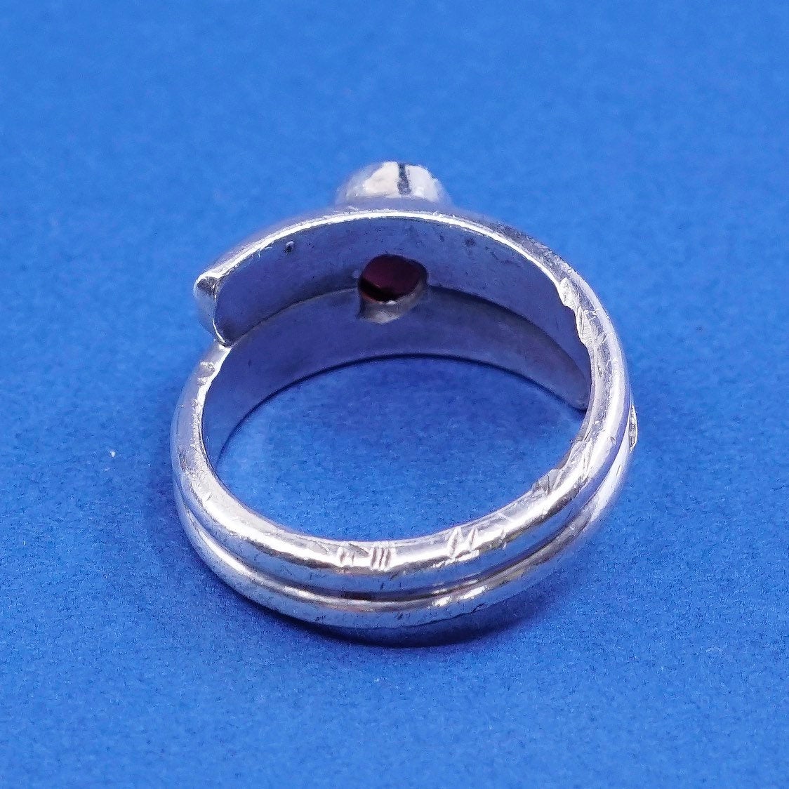 Size 8.75, vtg mexico Sterling silver handmade ring, 925 w/ Ruby