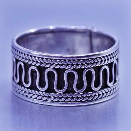 Size 8, vintage Sterling 925 silver handmade ring, wired band