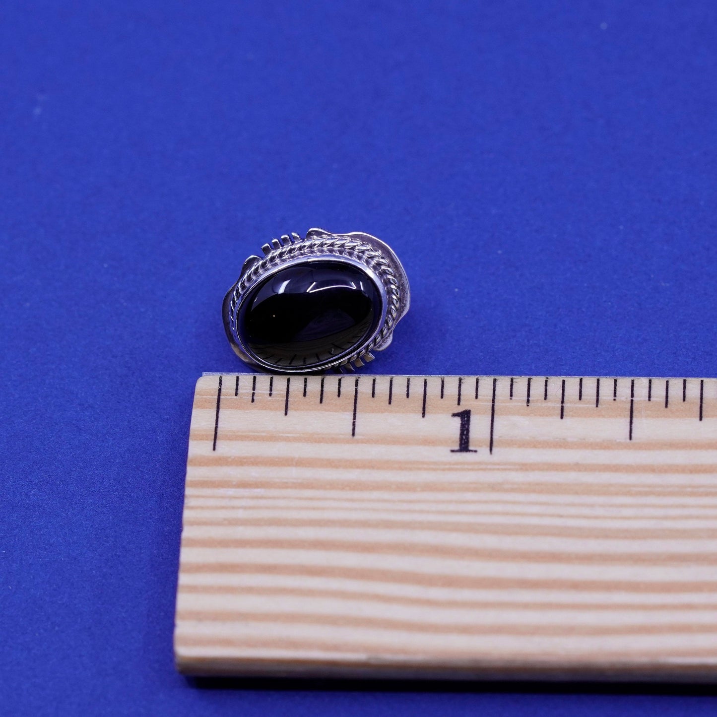 Native American Navajo arkie nelson Sterling silver earrings, 925 studs onyx