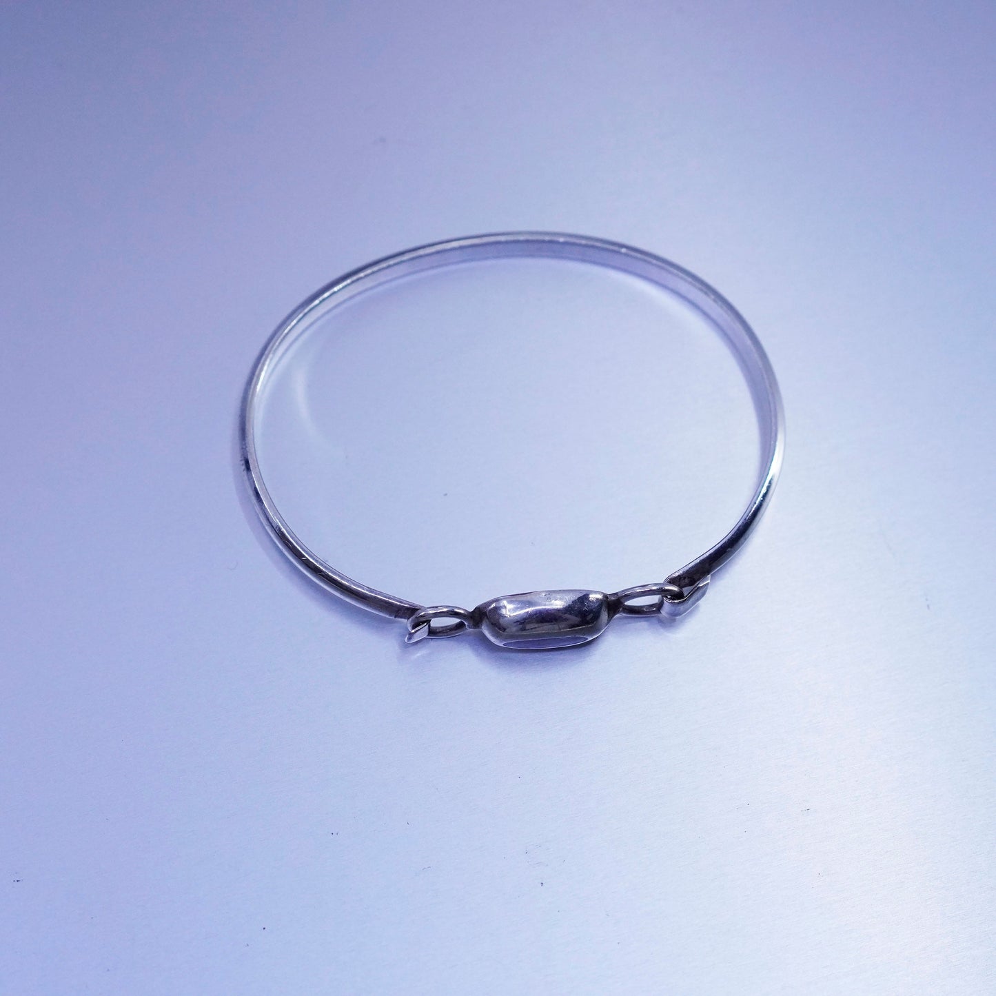 7”, Vintage Mexico Sterling 925 silver handmade bracelet, hinged bangle w/ onyx