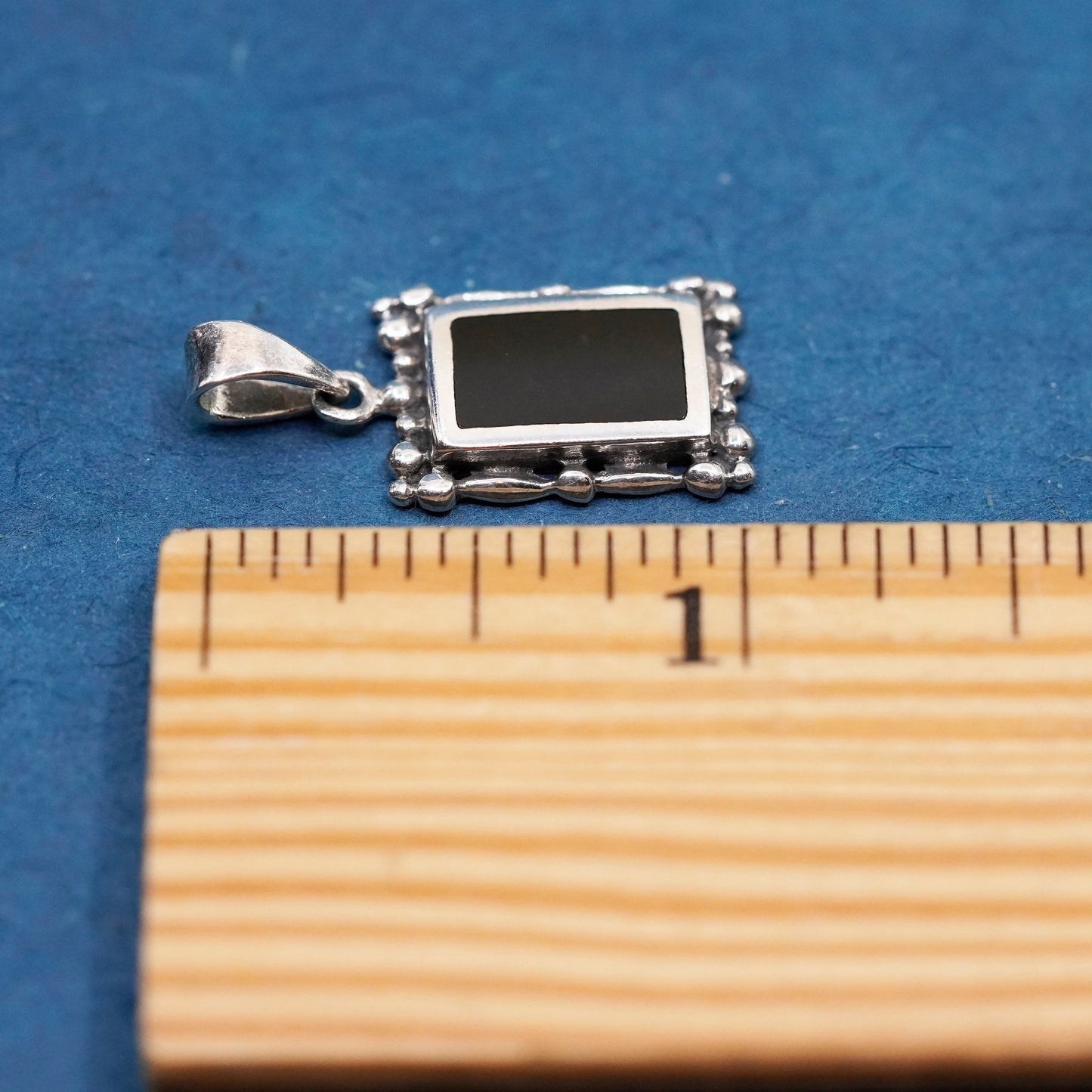 Vintage Sterling 925 silver handmade pendant with rectangular onyx