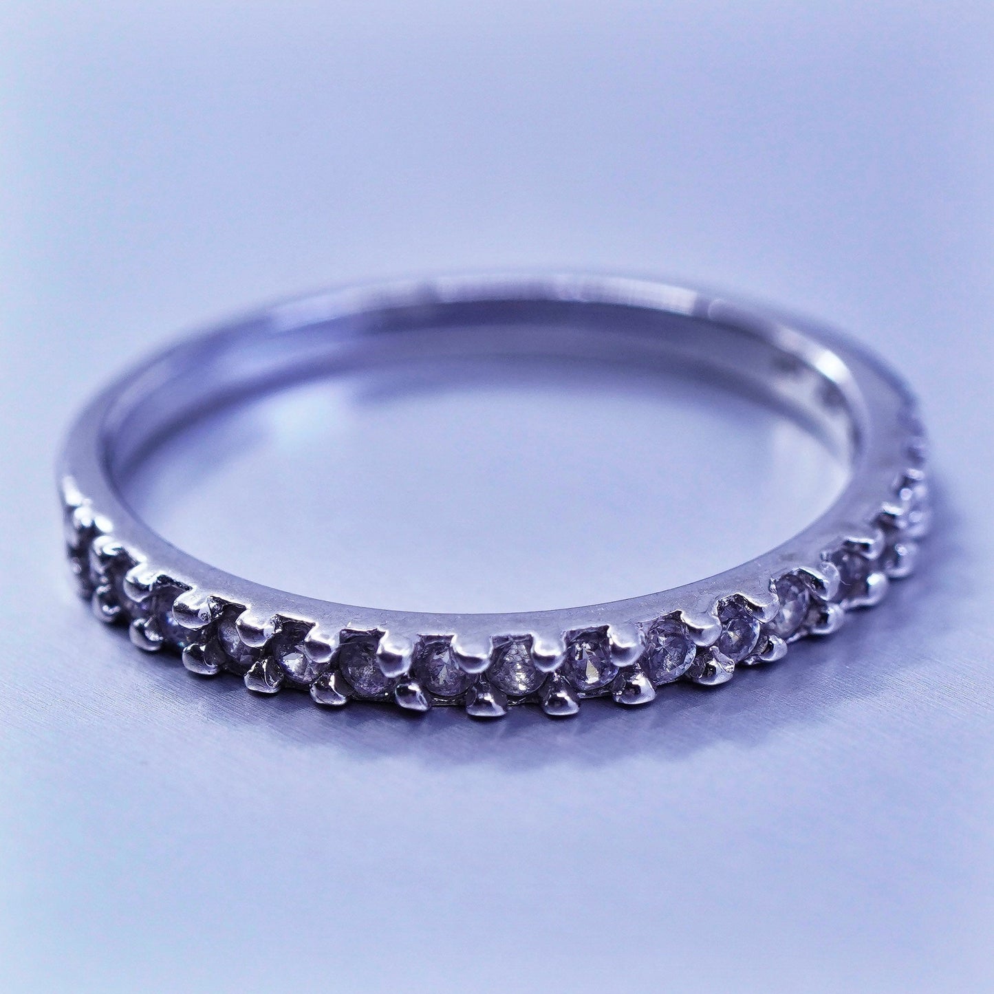 Size 7.25, vintage southwestern Sterling 925 silver wedding ring, Cz band