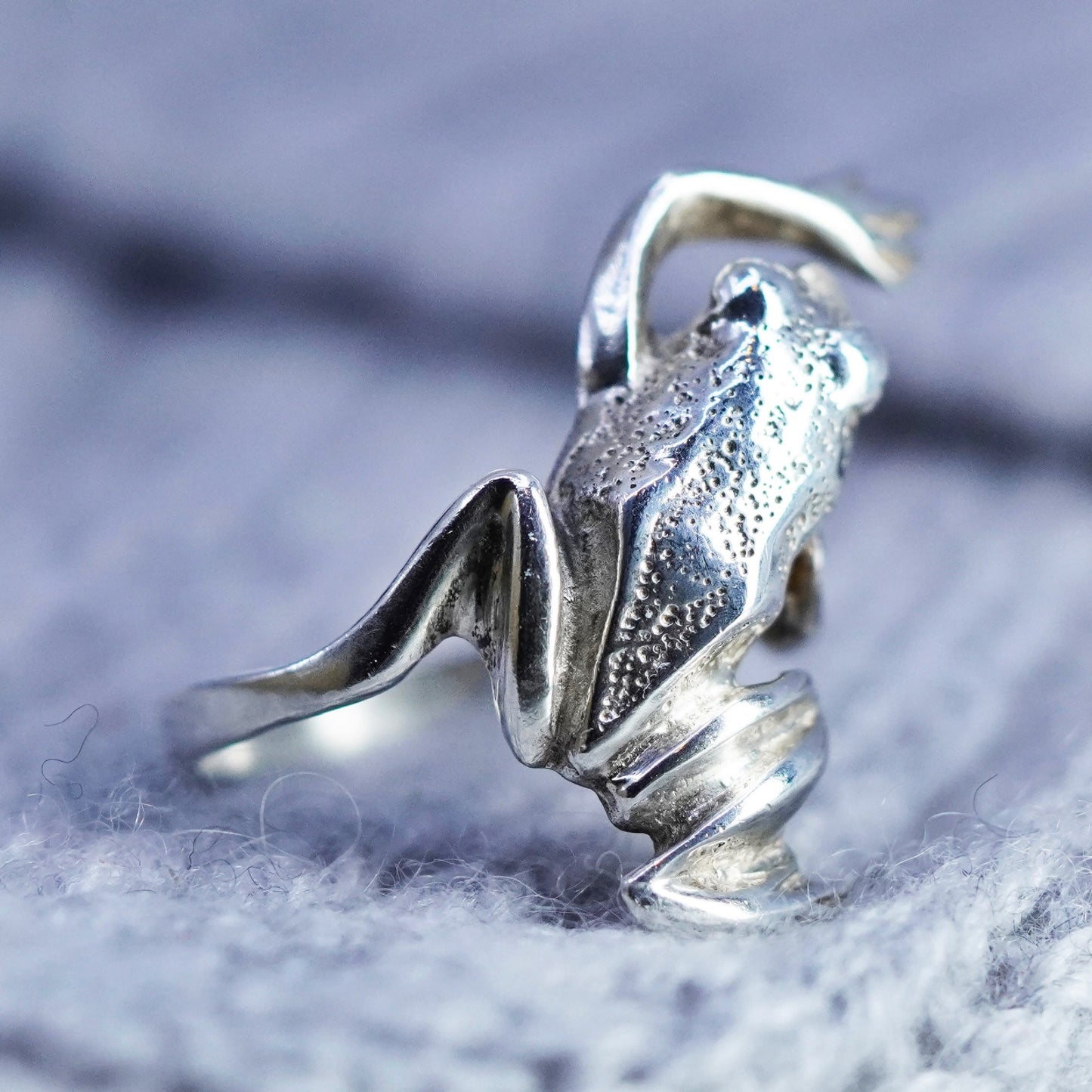 Size 8.25, vintage Sterling 925 silver handmade frog ring