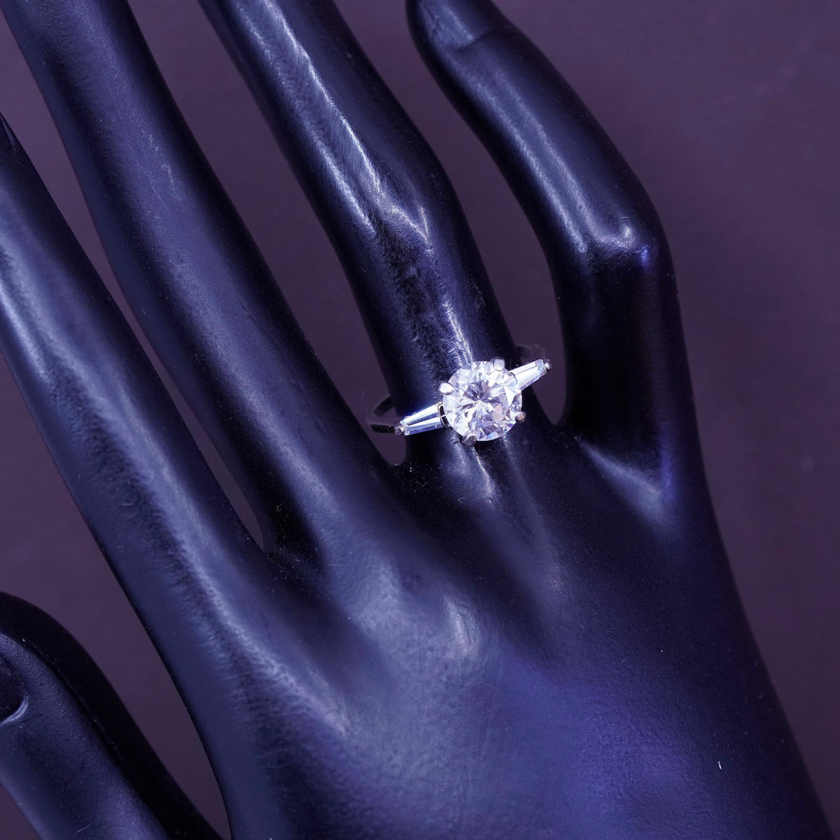 Size 7, vintage Sterling 925 silver anniversary ring with clear cz