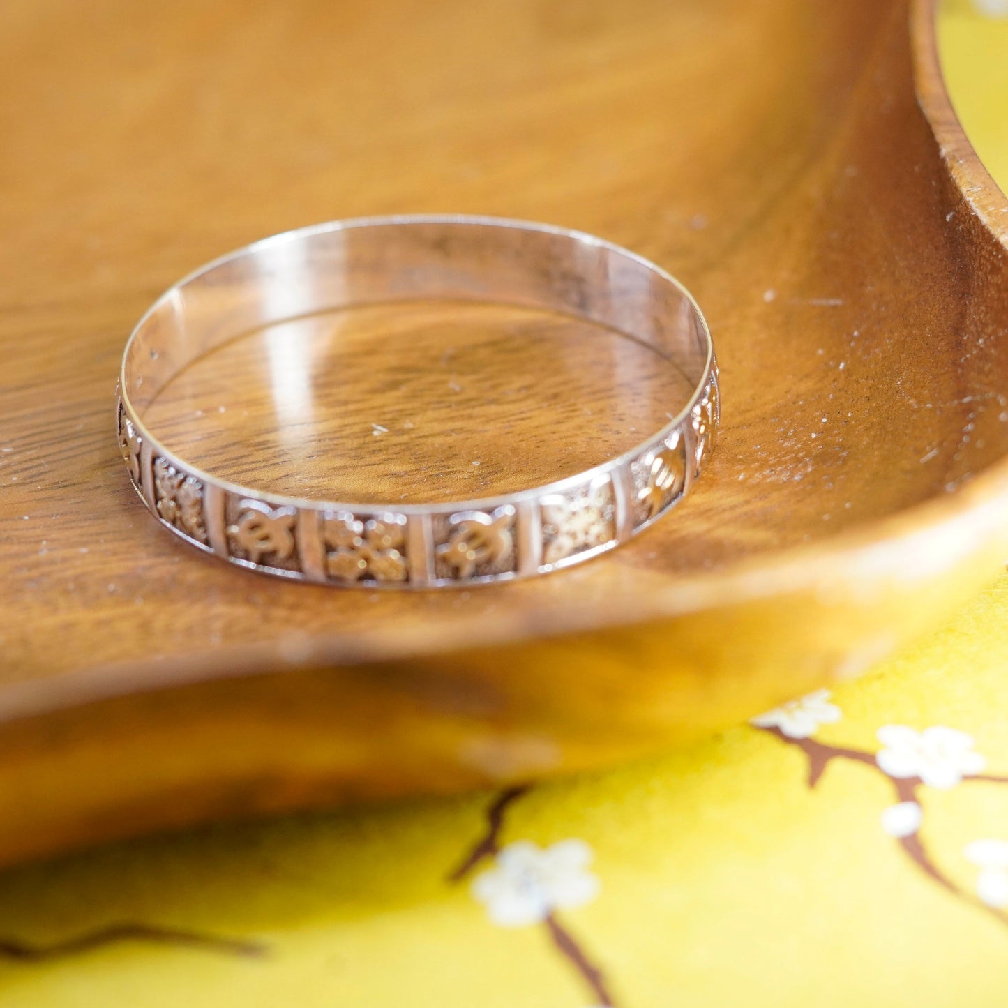 7”, modern Sterling silver handmade bracelet, 925 bangle turtle flower relief