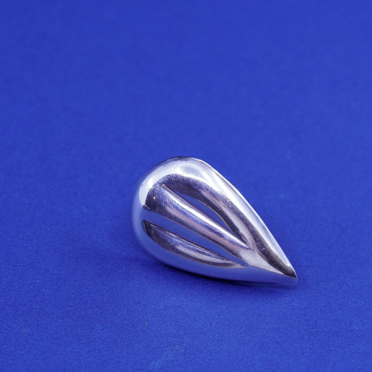 vintage Sterling silver handmade Ribbed teardrop earrings, modern 925 studs
