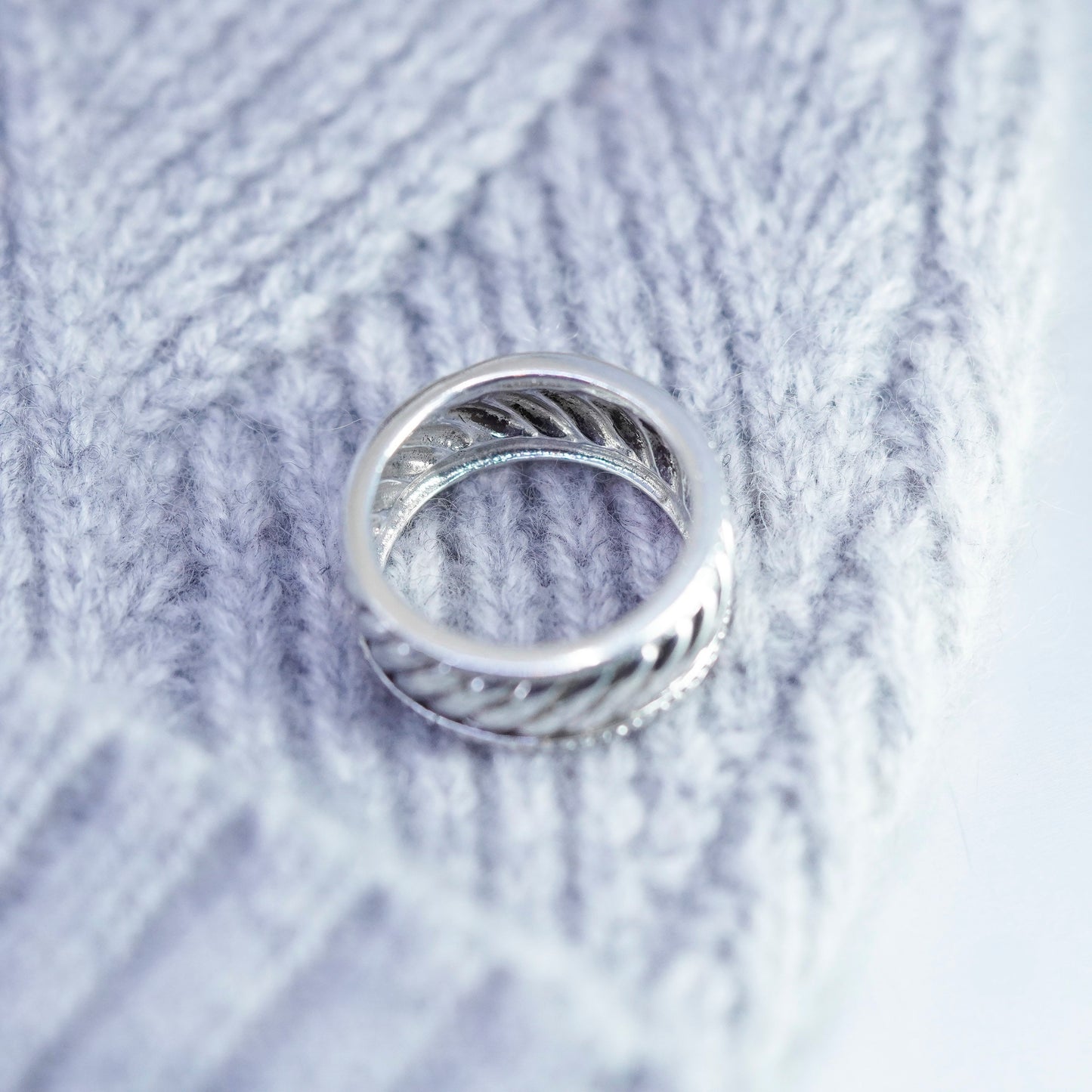 Size 8.5, vintage Sterling 925 silver handmade ring, modern ribbed band