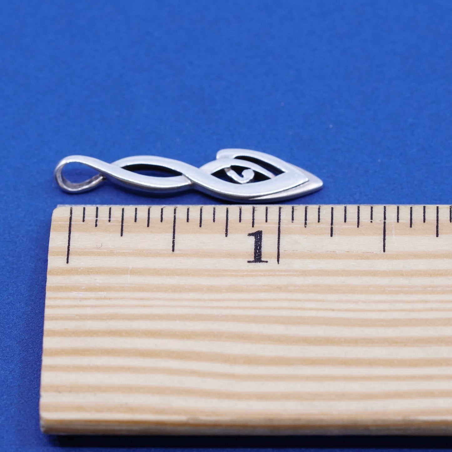 Vintage Km-05 Sterling silver handmade pendant, 925 filigree charm