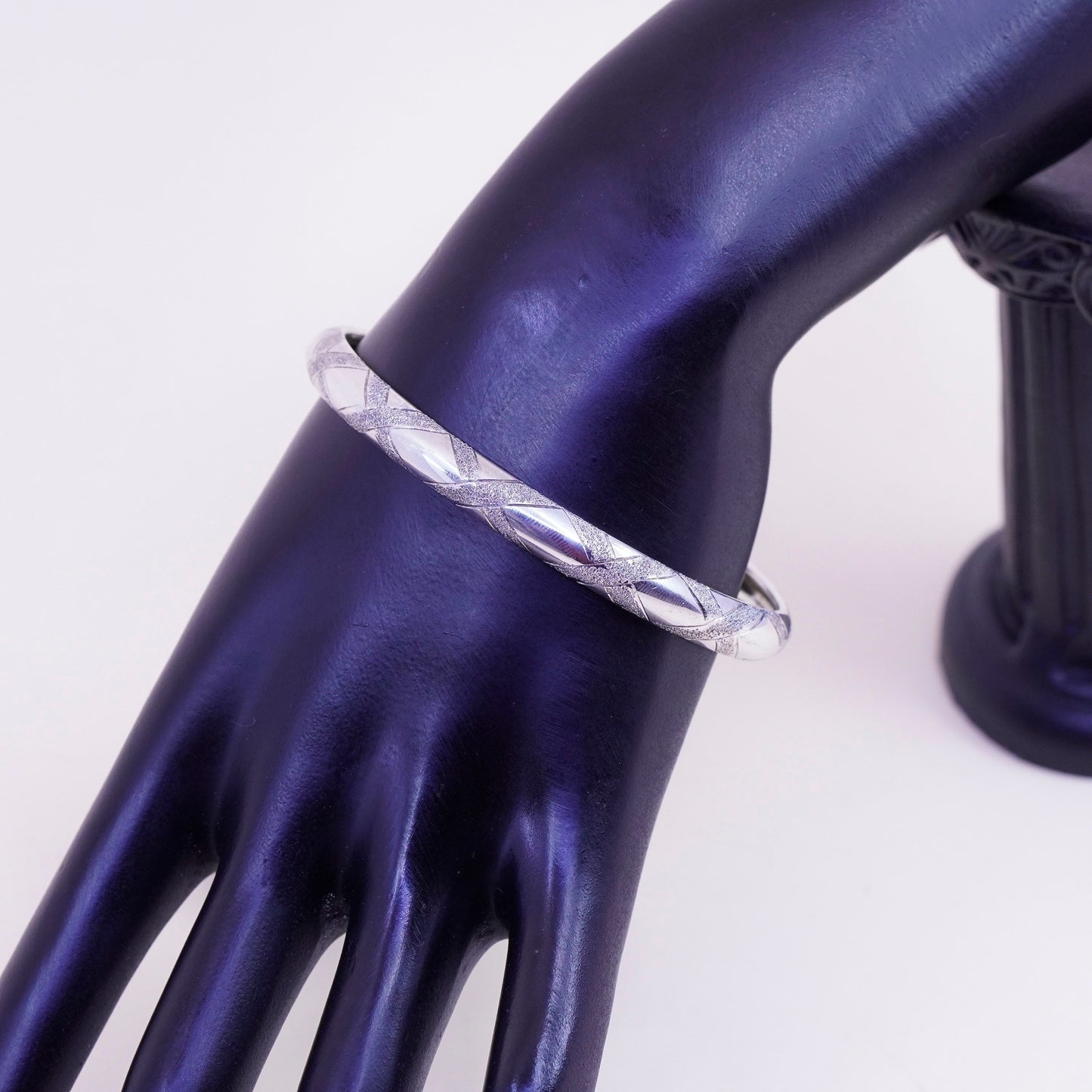 7.5”, vtg sterling silver handmade bracelet, cross textured 925 hinged bangle