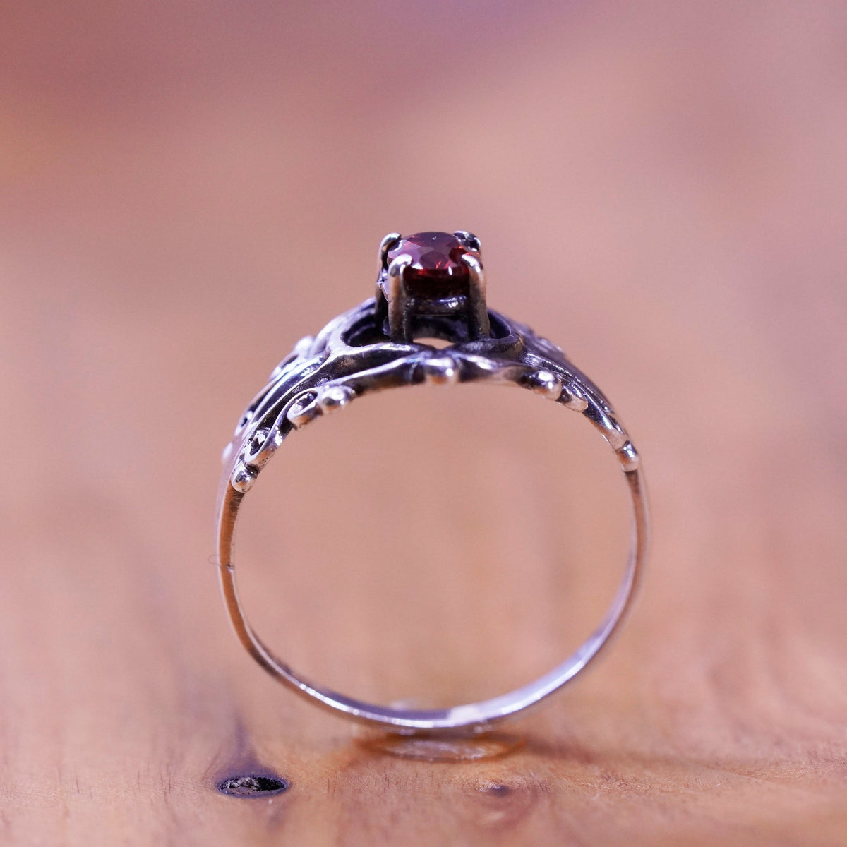 Size 6.25, vintage Sterling 925 silver filigree ring with oval ruby
