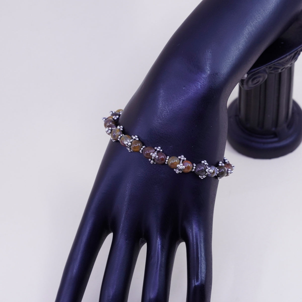 7.25”, Vintage sterling 925 silver handmade bracelet with agate beads