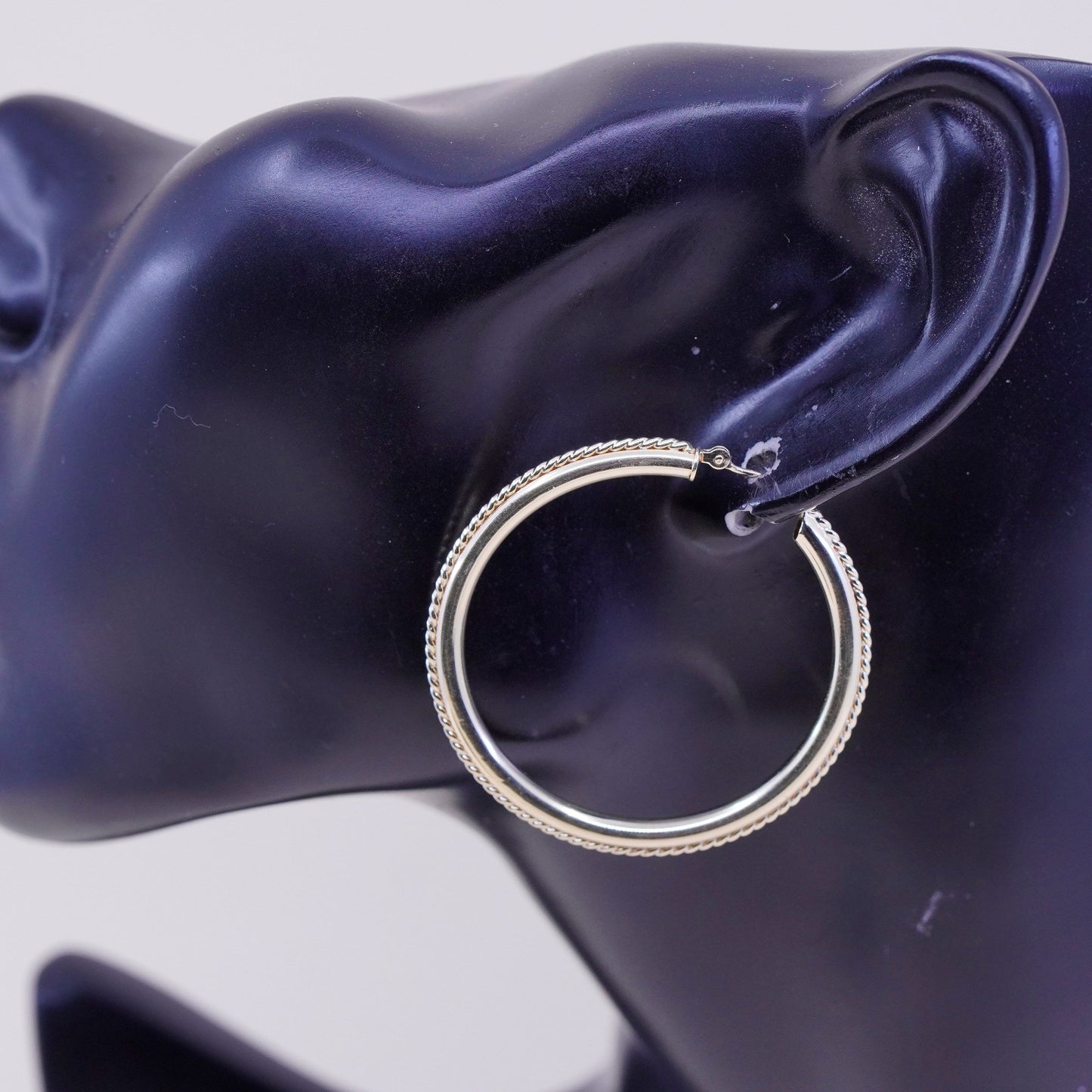 1.5”, 3.3g, Vintage real 14K gold hoops earrings, puffy yellow gold huggie with twisted detail, Stamped 14K