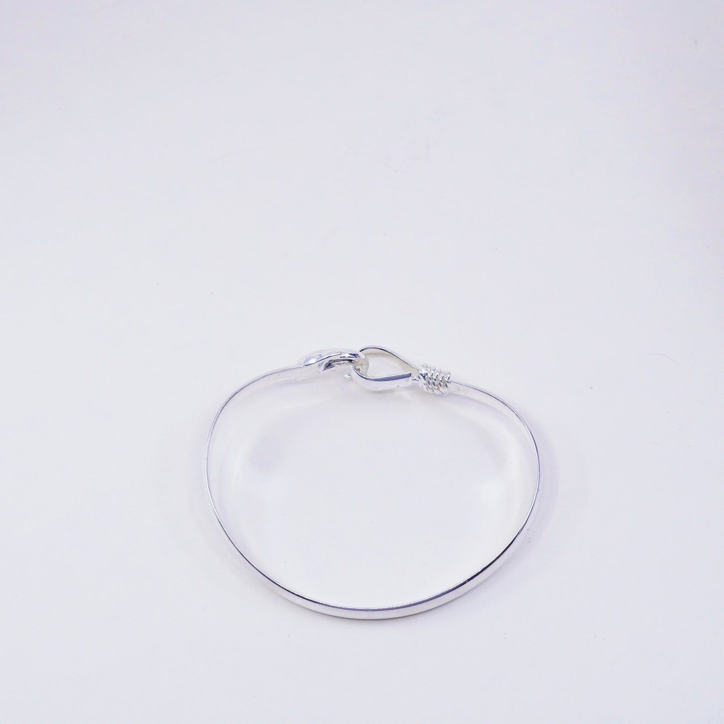 6.5”, Vintage sterling 925 silver handmade bracelet latch bangle dolphin