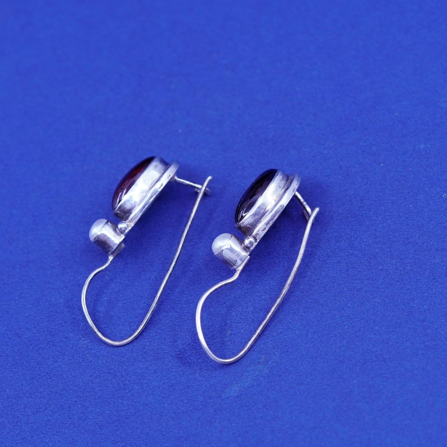 Vintage sterling 925 silver handmade earrings with garnet and pearl