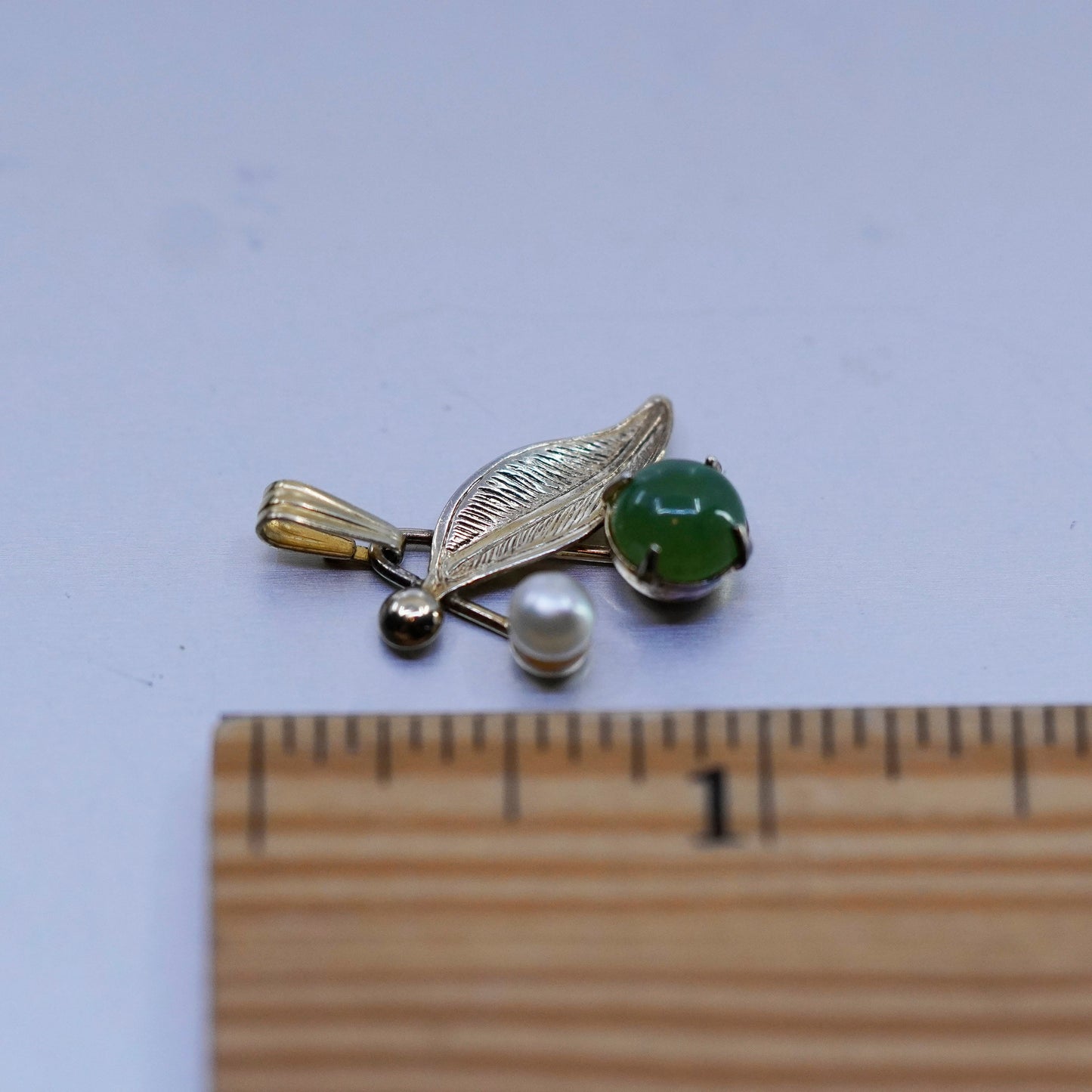 Sorrento vermeil gold over sterling 925 silver leaf pendant with jade pearl