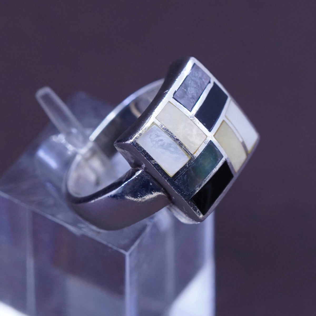 Size 7, vtg Sterling 925 silver handmade ring w/ obsidian N mother of pearl