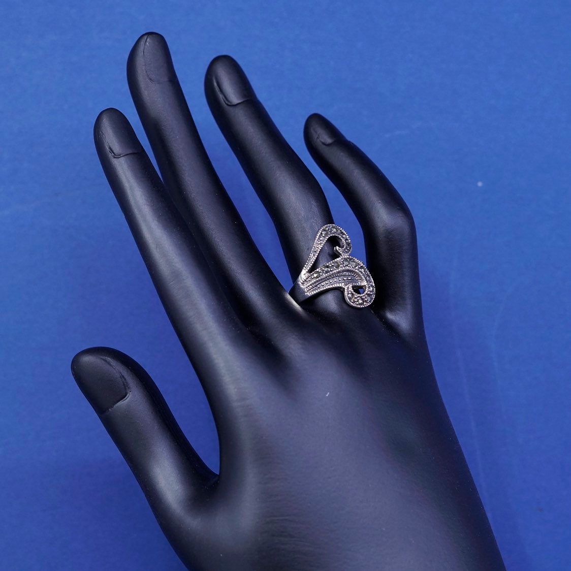 Size 8, vtg sterling silver handmade ring, 925 band w/ marcasite