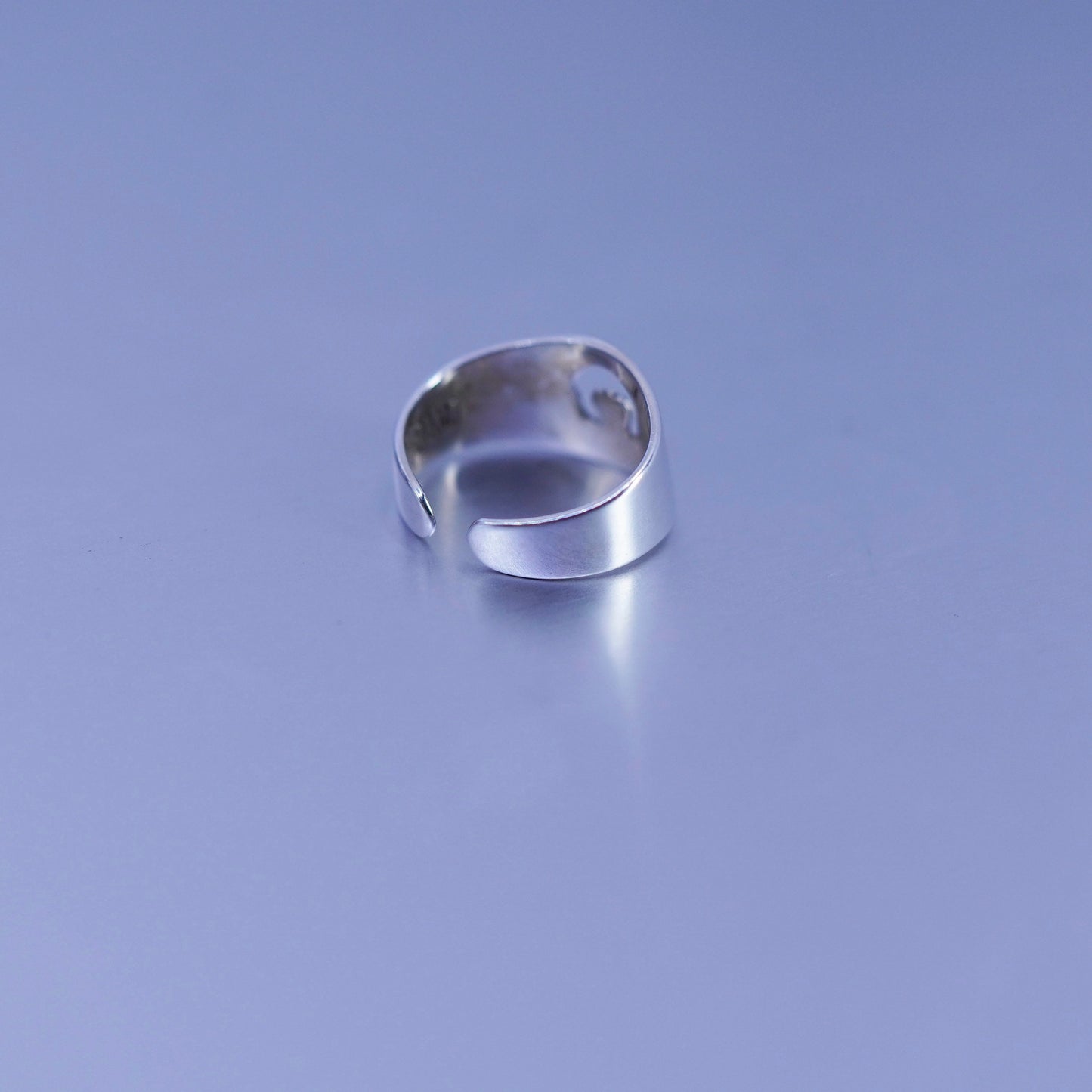 Size 3.5, Irish Claddagh friendship Sterling 925 silver ring, hand heart band