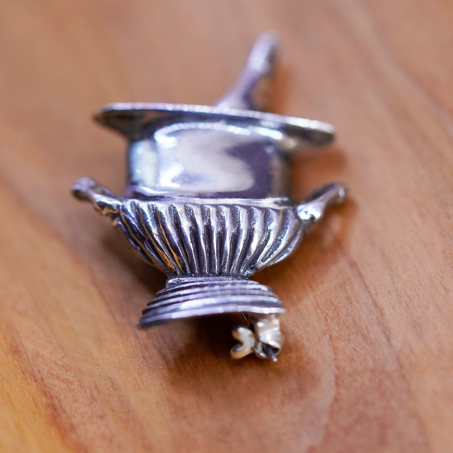 Vintage handmade sterling 925 silver a bottle of wine in ice bucket brooch pin