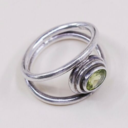Sz 5, Vtg Sterling Silver Handmade Ring, 925 Silver Band W/ peridot