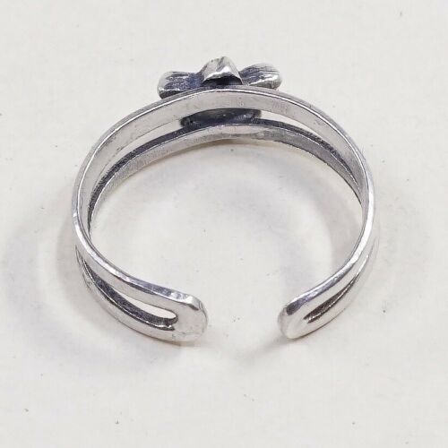 Size 2.75, Vtg Sterling Silver handmade open end Ring. 925 Band W/ Star