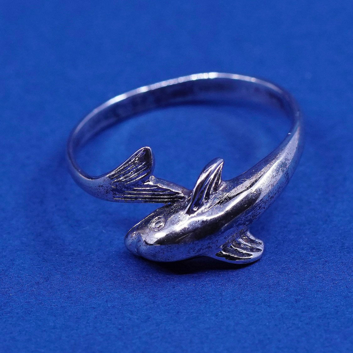 sz 9, vtg sterling silver handmade ring, 925 dolphin, stamped 925