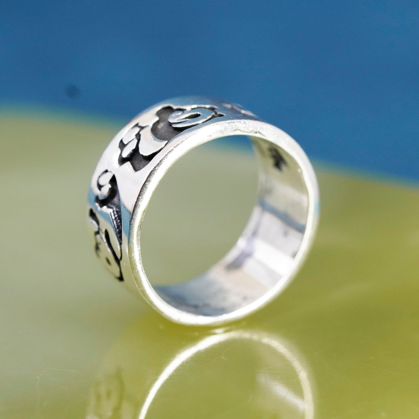 Size 7.75, vintage Sterling silver handmade ring, 925 band with panda Embossed