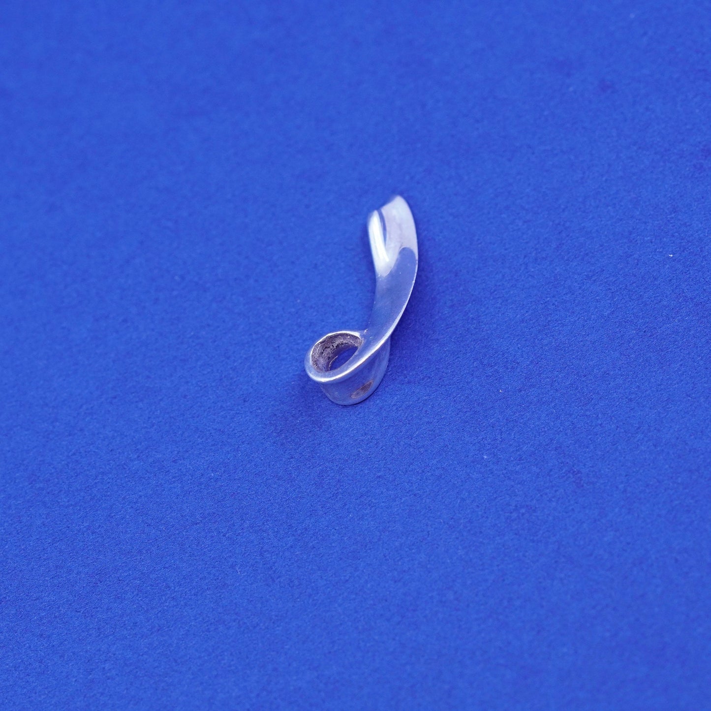 Vintage Sterling silver handmade pendant, modern 925 twisted drop