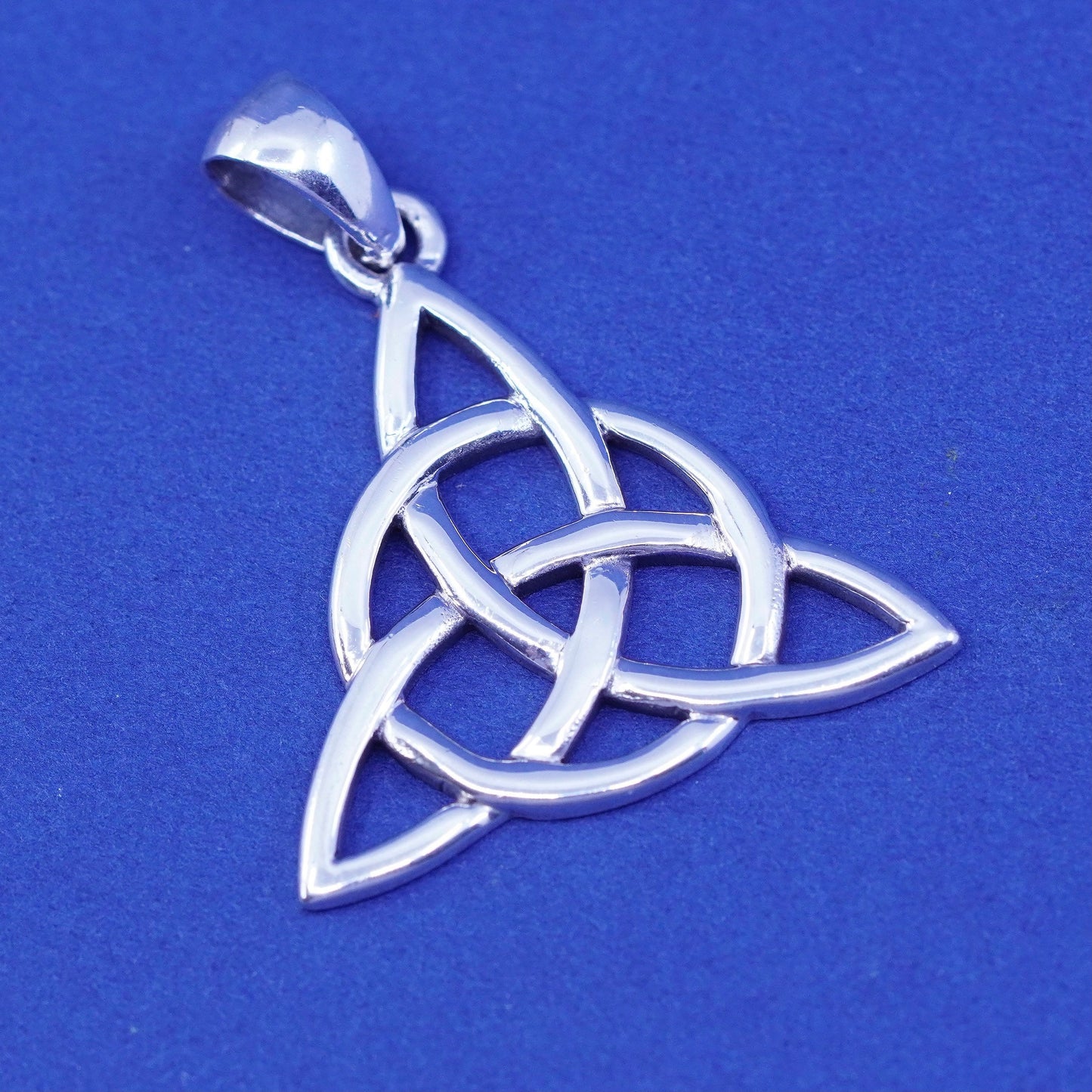 Irish Sterling silver handmade pendant, 925 Celtic knot charm