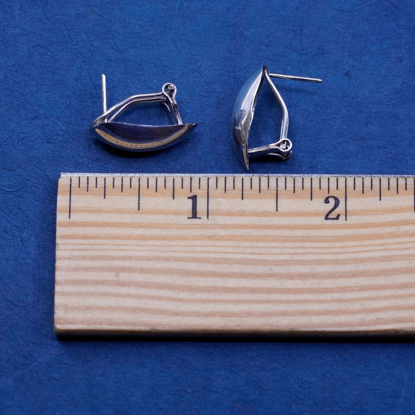 vintage Sterling 925 silver handmade oval studs earrings