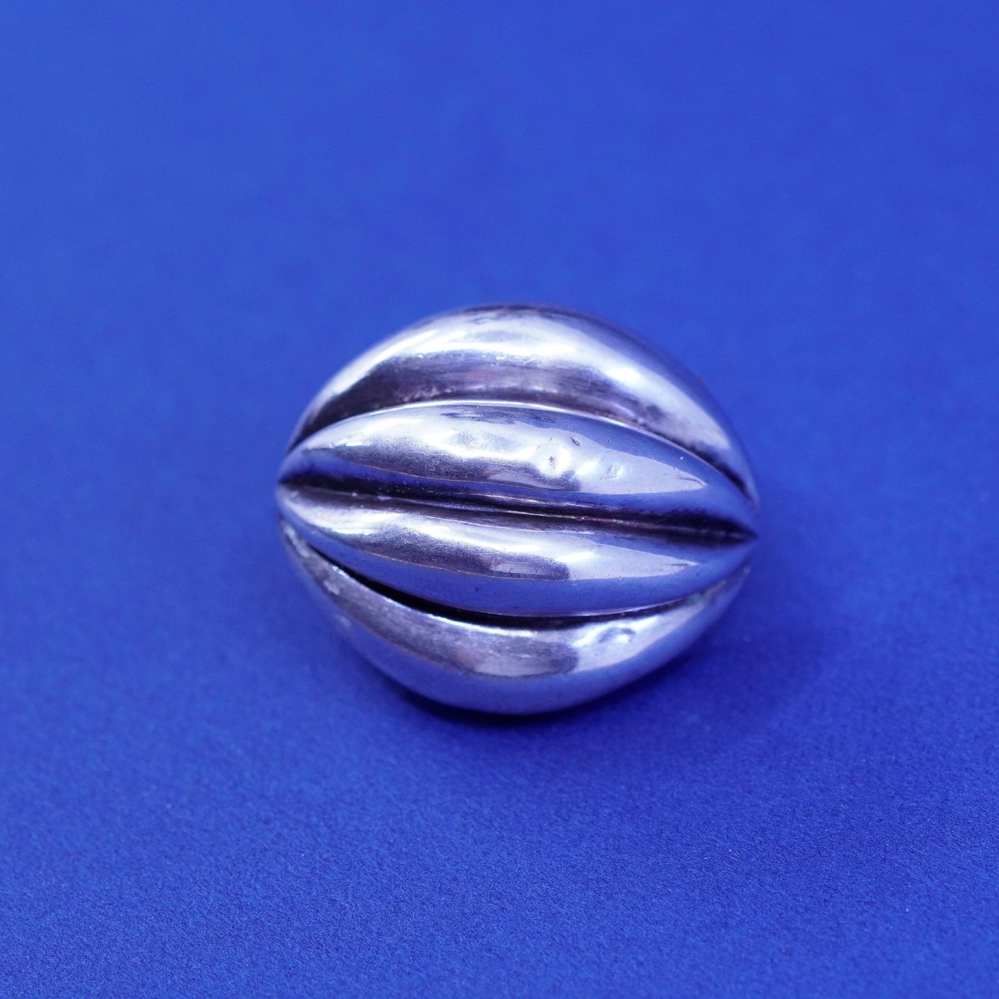 vintage Sterling silver handmade Ribbed earrings, modern puffy 925 studs