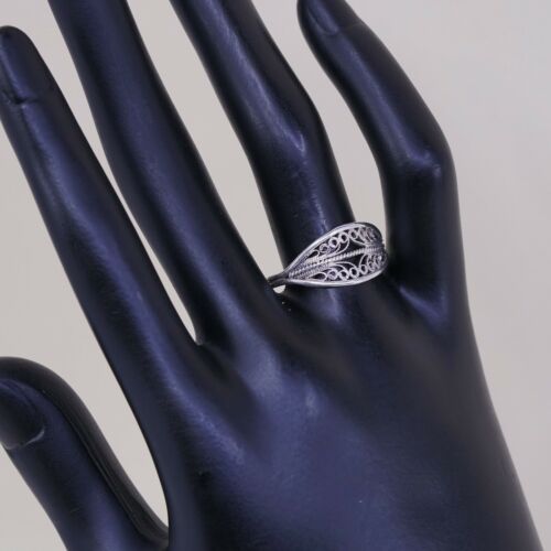 Size 8, Vtg Sterling Silver Handmade Ring, 925 Silver Band W/ Filigree Whirl
