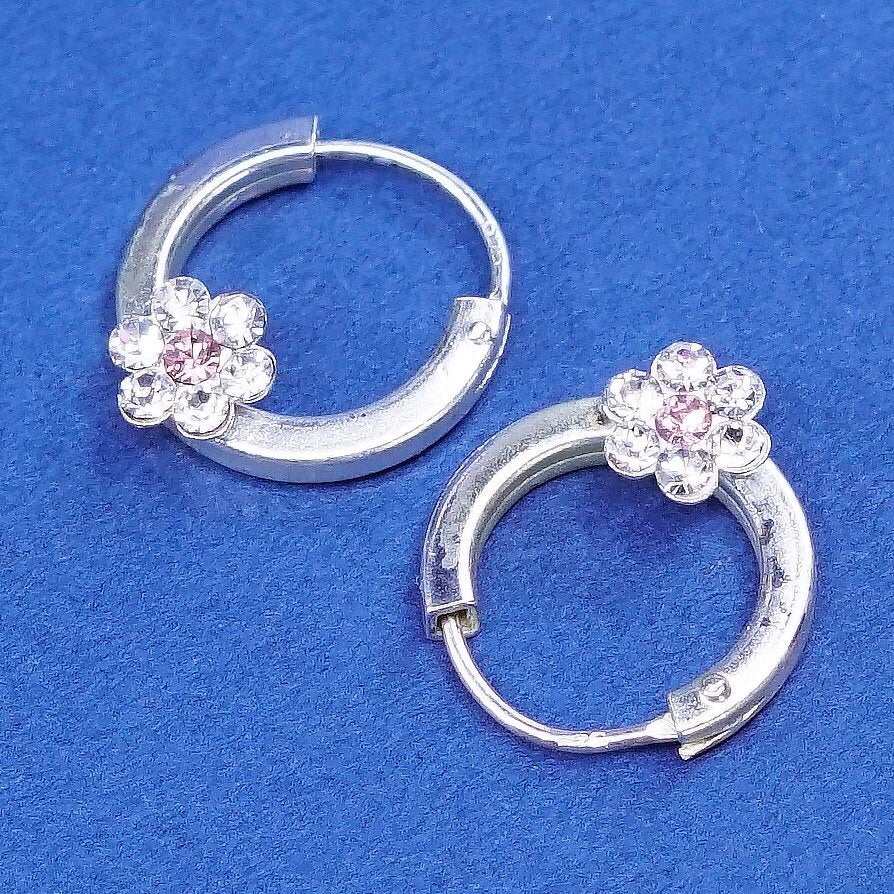 0.5”, vtg Sterling silver earrings, 925 hoops, huggie w/ CZ flower