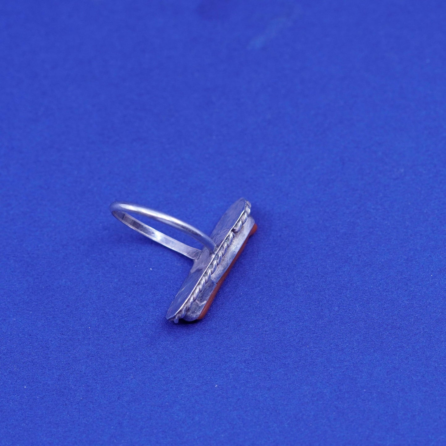 Size 2.5, vtg Native American navajo Sterling 925 silver handmade ring coral