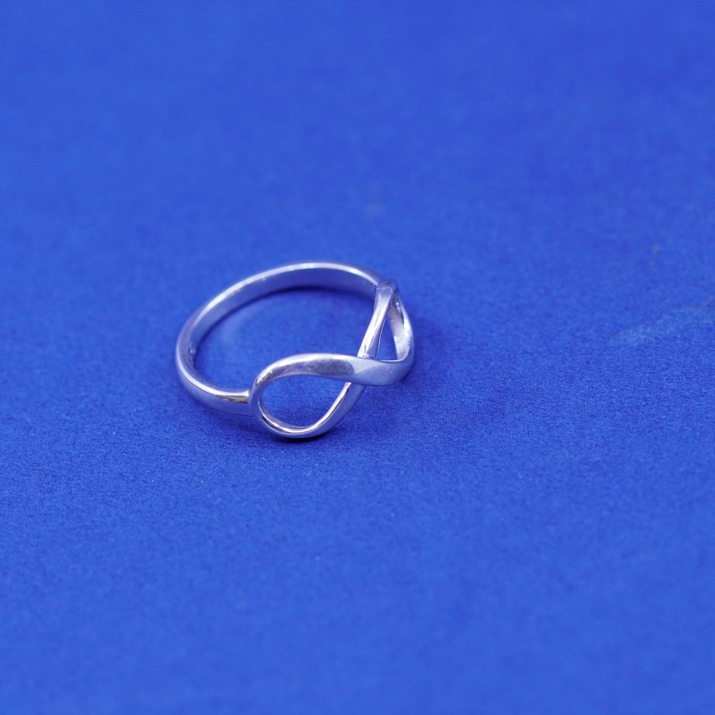 Size 5, vintage sterling silver handmade ring, 925 infinity twisted band